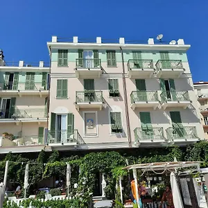 Hotel Eden Alaxi ***